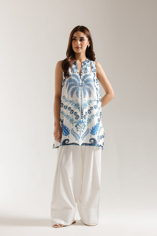 Inaaya Floral Printed Kurti With Chevron Pants Set