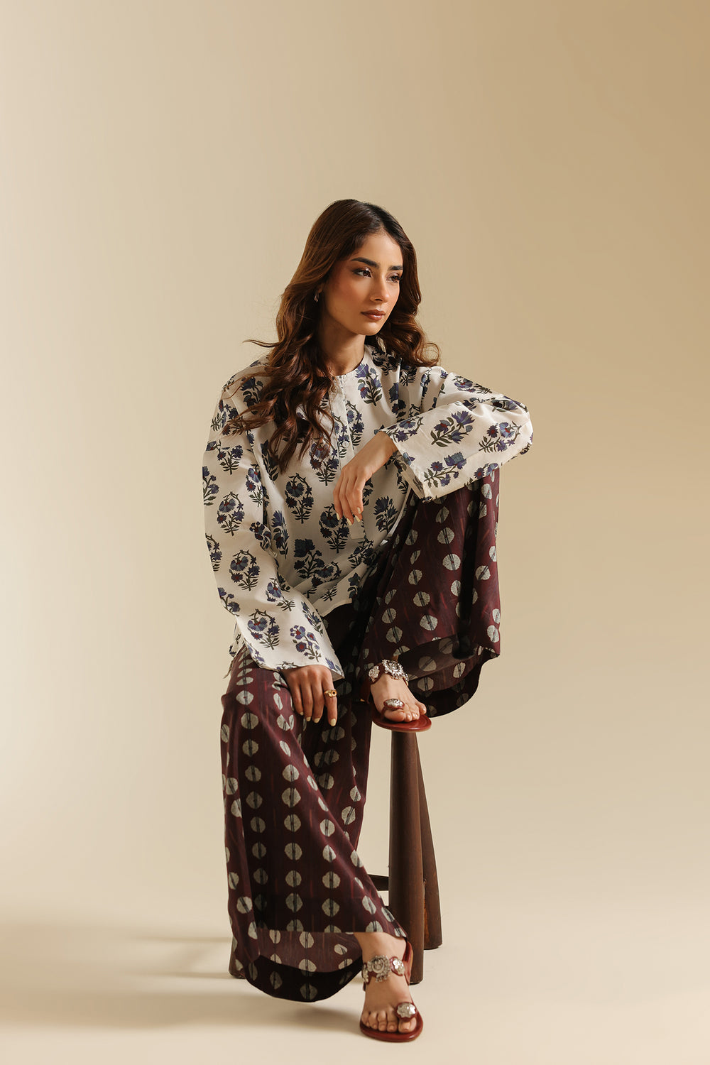 Ruhani Printed Kurti With Straight Pants