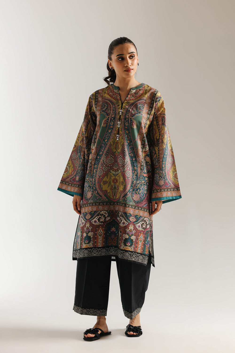 Ruhani Printed Kurti With Straight Pants
